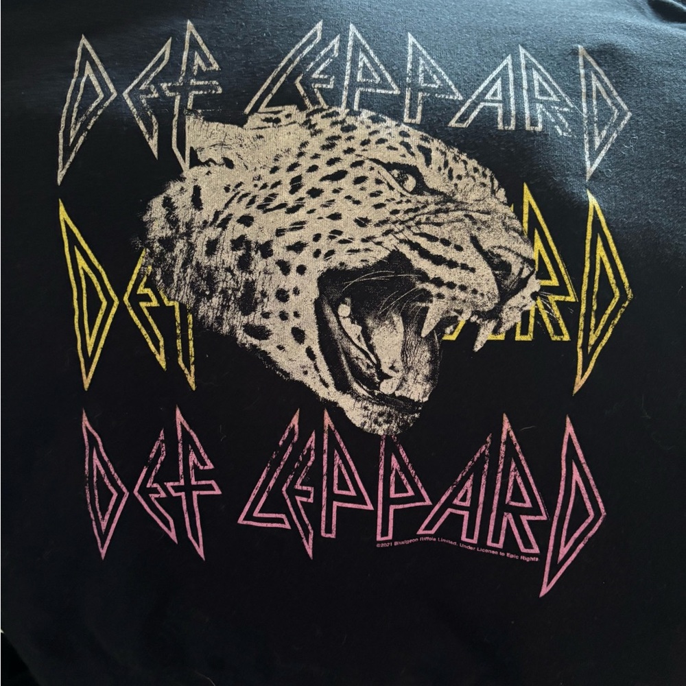 Maurices Black Graphic Tee
